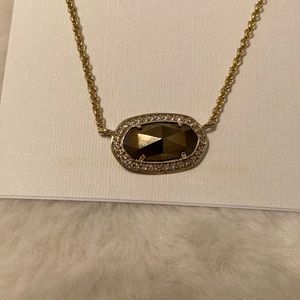 Beautiful Kendra Scott necklace!